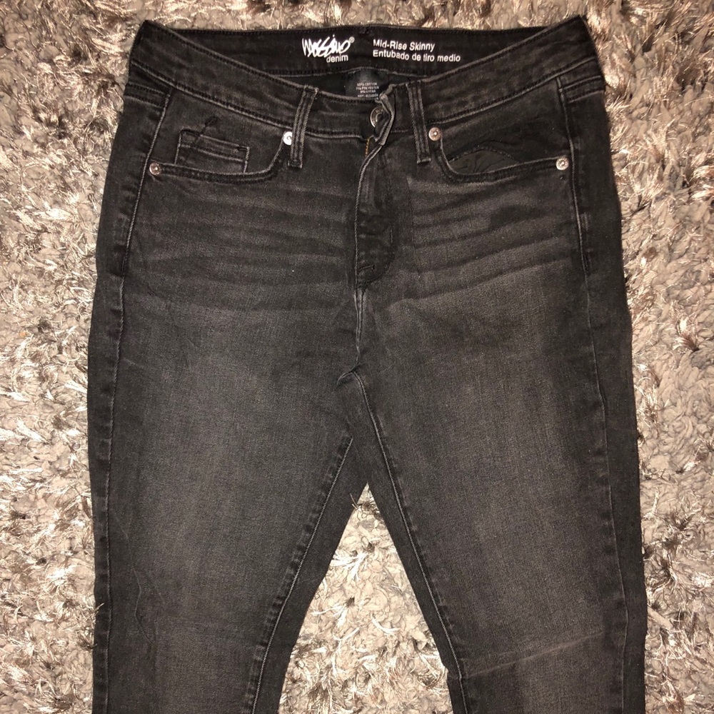 Mid-Rise Skinny Jeans